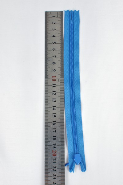 ZIP016  4號拉鏈 隱形拉鏈款式 單頭聚酯牙拉鏈 密尾拉鏈 不設單獨拉鍊訂購 45度照